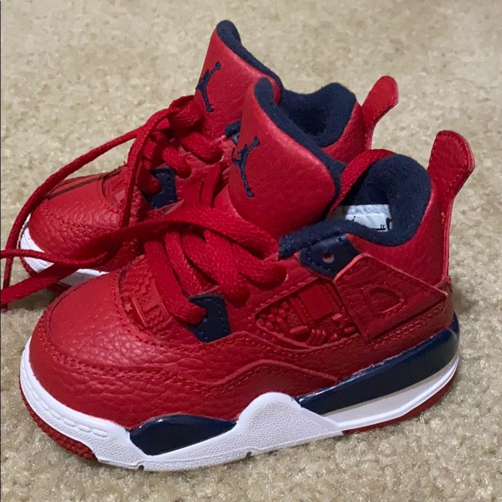 Air Jordan 4 “FIBA” kids 5c